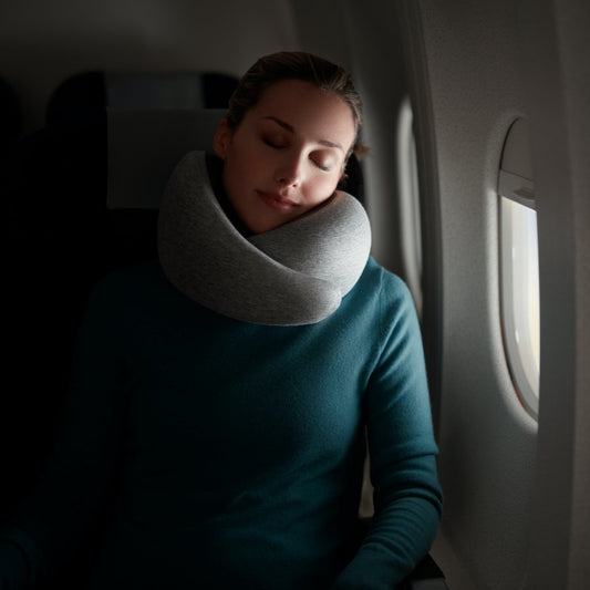 What is a red eye flight and why should you book it? - Ostrichpillow