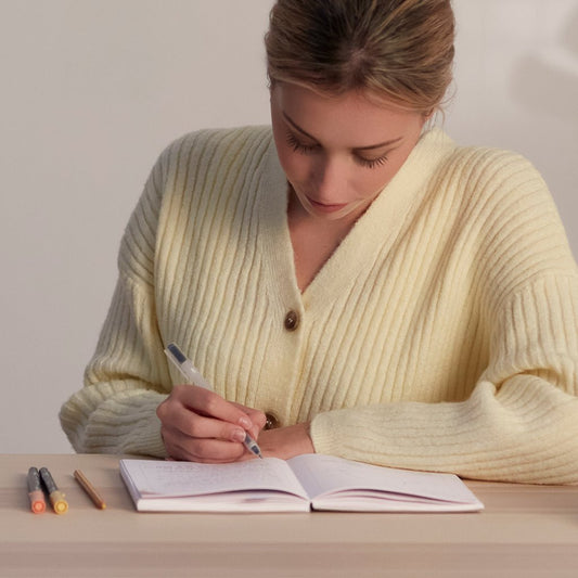 The benefits of journaling: how writing can make you feel better - Ostrichpillow